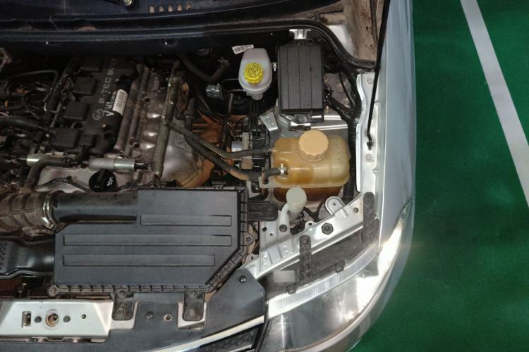 Used Wuling Hongguang 2015 1.5L S Base Model China IV Engine Bay Left