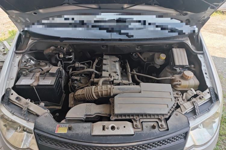 Used Wuling Hongguang 2015 1.5L S Base Model China IV Engine Bay