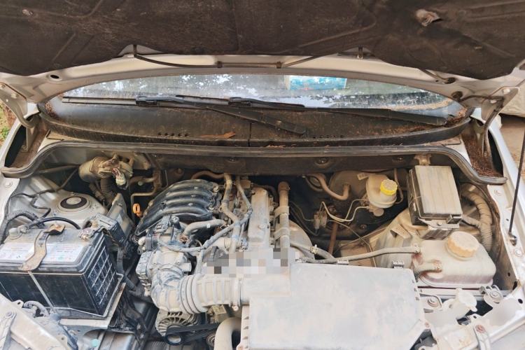 Used Wuling Hongguang 2015 1.2L S Base Model China V Standard Engine Bay