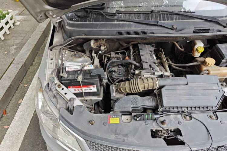 Used Wuling Hongguang 2015 1.5L S1 Standard China V-Emission Standards Engine Bay Right