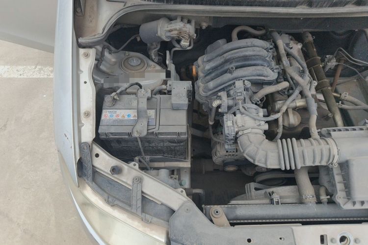 Used Wuling Hongguang 2015 1.2L S Base Model China V Standard Engine Bay Right