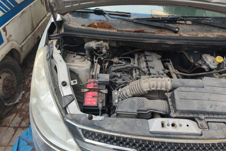 Used Wuling Hongguang 2015 1.5L S1 Comfort China V Standard Engine Bay Right