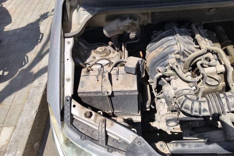 Used Wuling Hongguang 2015 1.2L S Base Model China V Standard Engine Bay Right