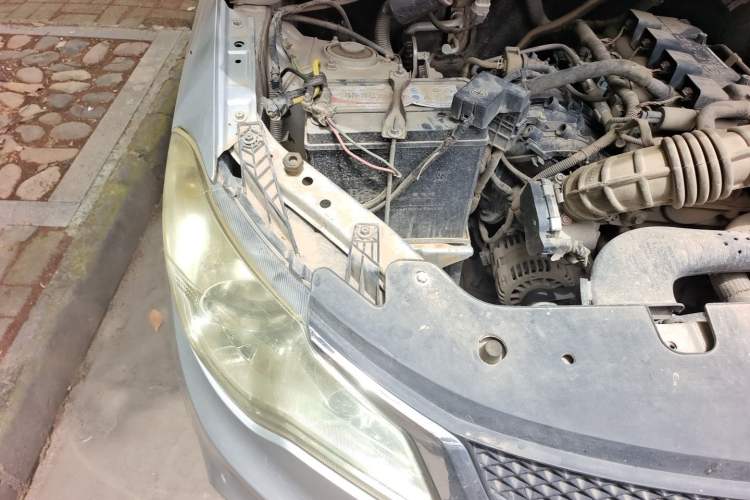 Used Wuling Hongguang 2015 1.5L S1 Standard China V-Emission Standards Engine Bay Right