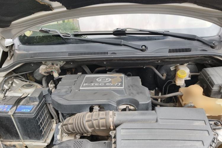 Used Wuling Hongguang 2015 1.5L S1 Luxury National Emission Standard V Engine Bay