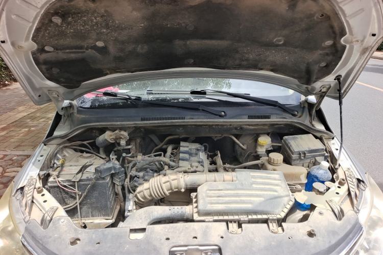 Used Wuling Hongguang 2015 1.5L S1 Standard China V-Emission Standards Engine Bay