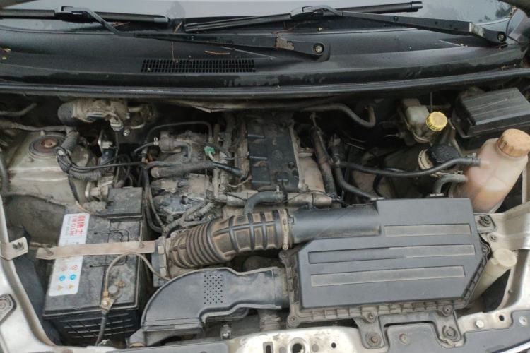 Used Wuling Hongguang 2015 1.5L S1 Standard China V-Emission Standards Engine Bay