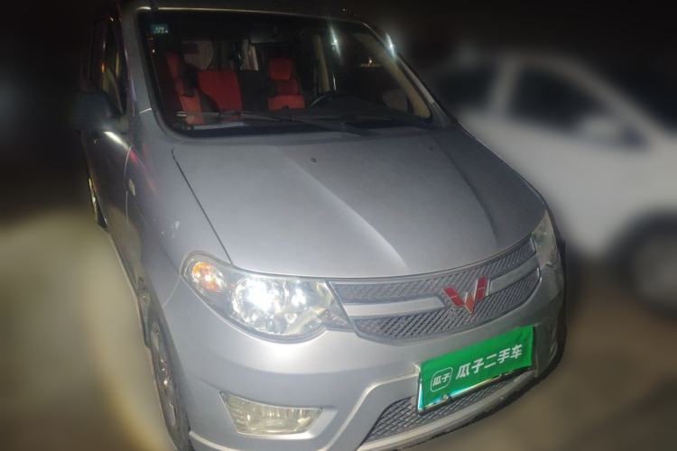 Used Wuling Hongguang 2015 1.2L S Base Model China V Standard Exterior 1