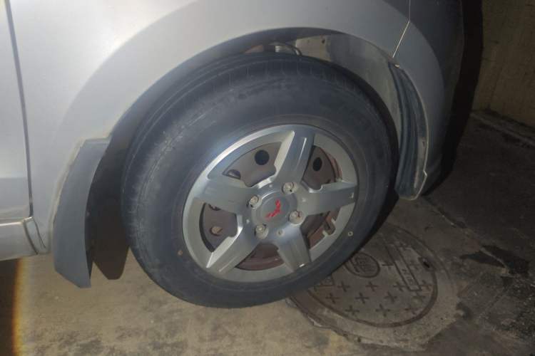Used Wuling Hongguang 2015 1.2L S Base Model China V Standard Exterior 7