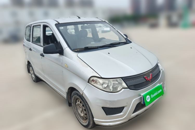 Used Wuling Hongguang 2015 1.2L S Base Model China V Standard Front Right 45 Deg