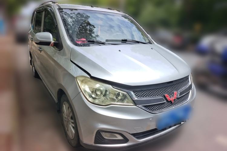 Used Wuling Hongguang 2015 1.5L S1 Standard China V-Emission Standards Front Right 45 Deg