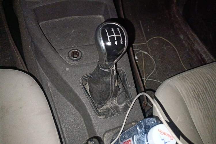 Used Wuling Hongguang 2015 1.5L S Basic Version China V Standard Gear Lever