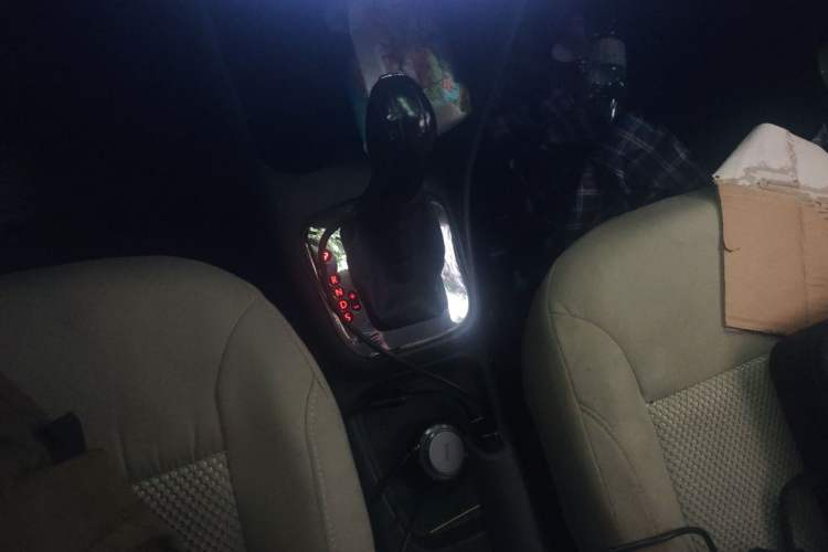 Used Wuling Hongguang 2015 1.2L S Base Model China V Standard Gear Lever