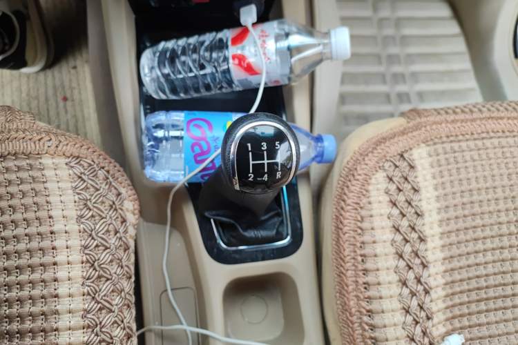 Used Wuling Hongguang 2015 1.5L S1 Comfort China V Standard Gear Lever