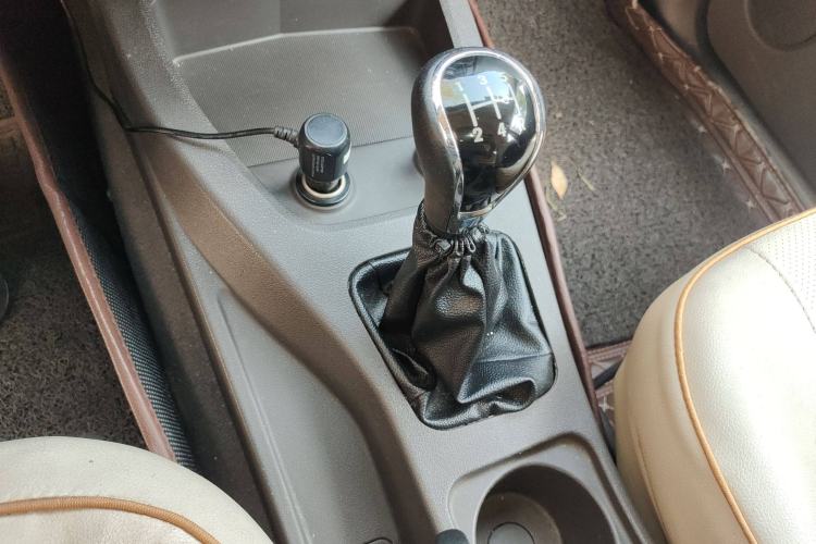 Used Wuling Hongguang 2015 1.5L S Basic Version China V Standard Gear Lever