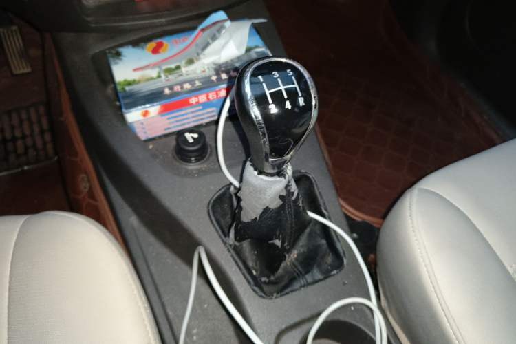 Used Wuling Hongguang 2015 1.5L S Base Model China IV Gear Lever