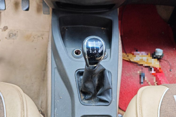 Used Wuling Hongguang 2015 1.2L S Base Model China V Standard Gear Lever