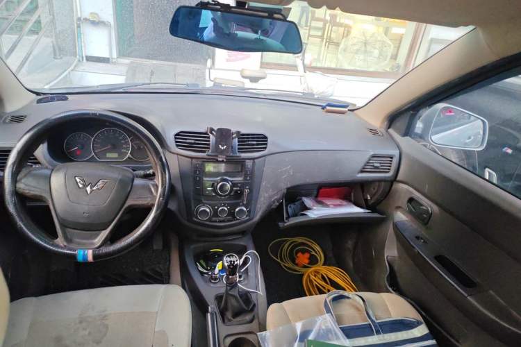 Used Wuling Hongguang 2015 1.5L S Basic Version China V Standard Headliner