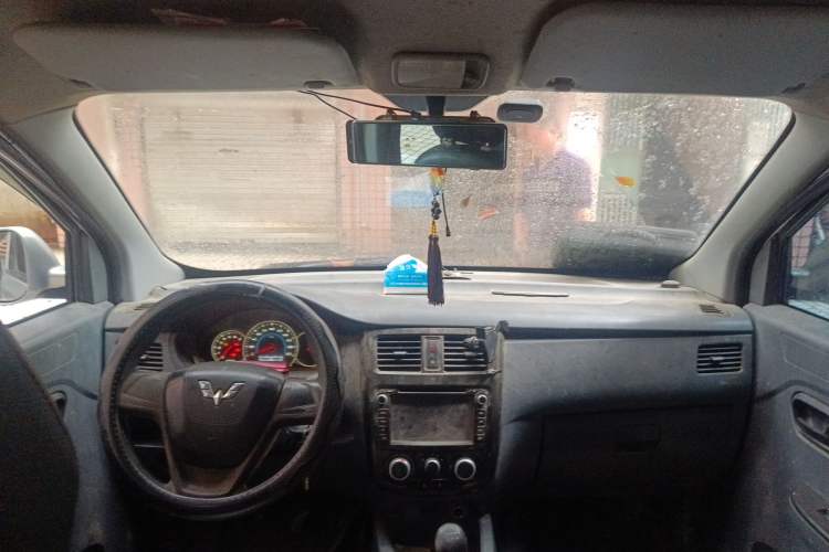 Used Wuling Hongguang 2015 1.2L S Base Model China IV Headliner