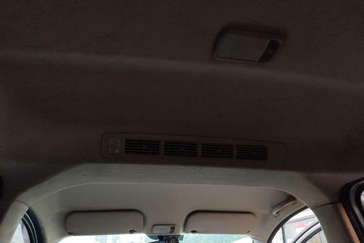 Used Wuling Hongguang 2015 1.5L S1 Comfort China V Standard Headliner