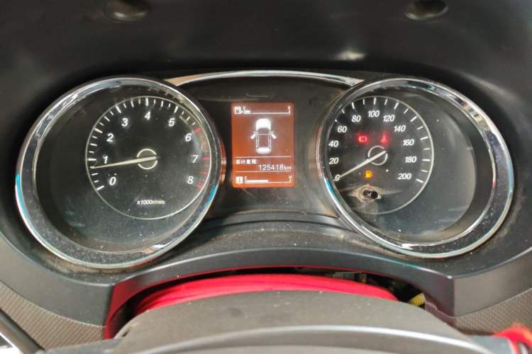 Used Wuling Hongguang 2015 1.5L S1 Luxury National Emission Standard V Instrument Cluster