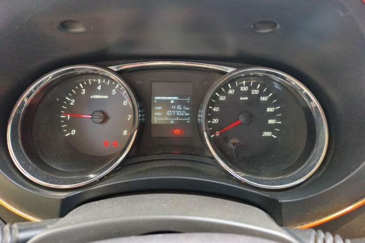 Used Wuling Hongguang 2015 1.5L S1 Standard China V-Emission Standards Instrument Cluster