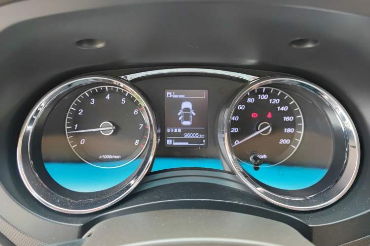 Used Wuling Hongguang 2015 1.5L S1 Comfort China V Standard Instrument Cluster