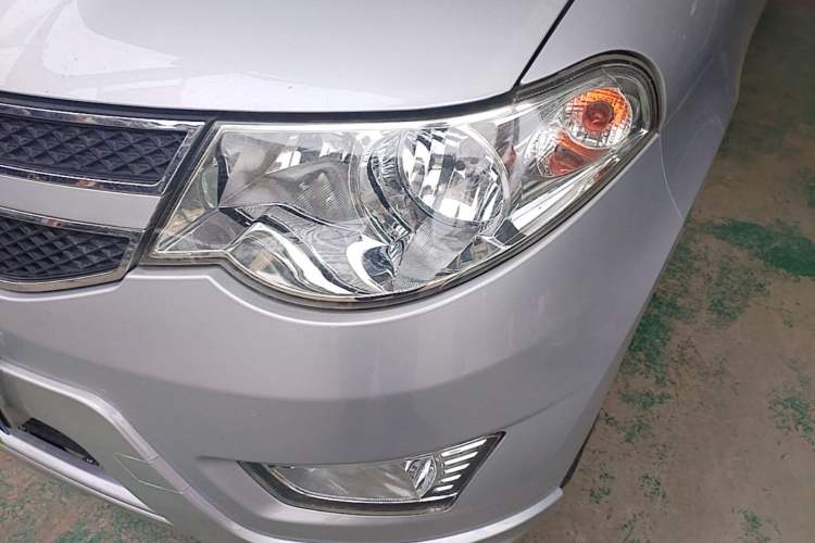 Used Wuling Hongguang 2015 1.5L S Basic Version China V Standard Left Front Headlight