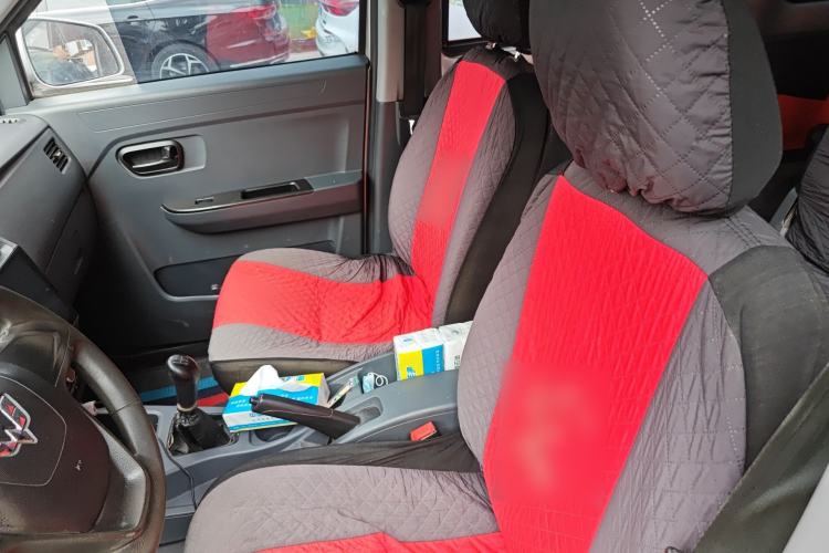Used Wuling Hongguang 2015 1.2L S Base Model China IV Left Front Seat