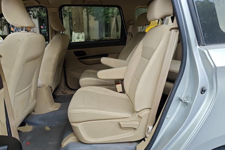 Used Wuling Hongguang 2015 1.5L S1 Standard China V-Emission Standards Left Rear Seat