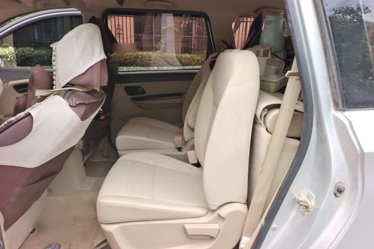 Used Wuling Hongguang 2015 1.5L S1 Standard China V-Emission Standards Left Rear Seat