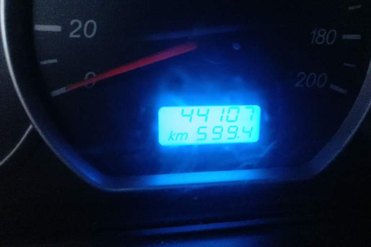 Used Wuling Hongguang 2015 1.5L S Base Model China IV Odometer Close Up