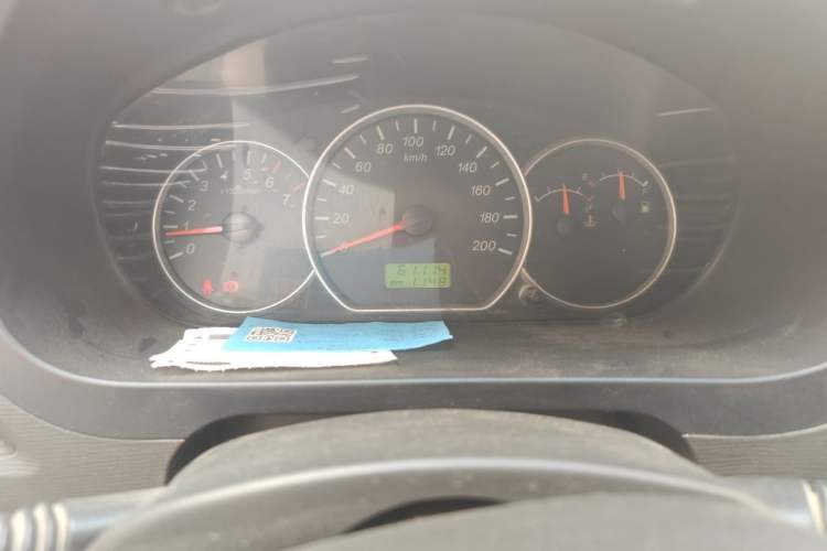 Used Wuling Hongguang 2015 1.2L S Base Model China V Standard Odometer Close Up