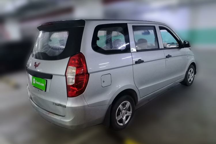 Used Wuling Hongguang 2015 1.5L S Basic Version China V Standard Rear Right 45 Deg