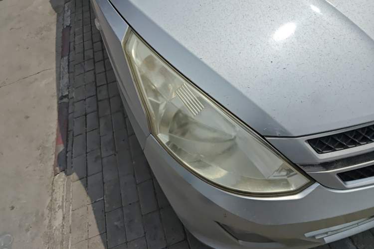 Used Wuling Hongguang 2015 1.2L S Base Model China IV Right Front Headlight