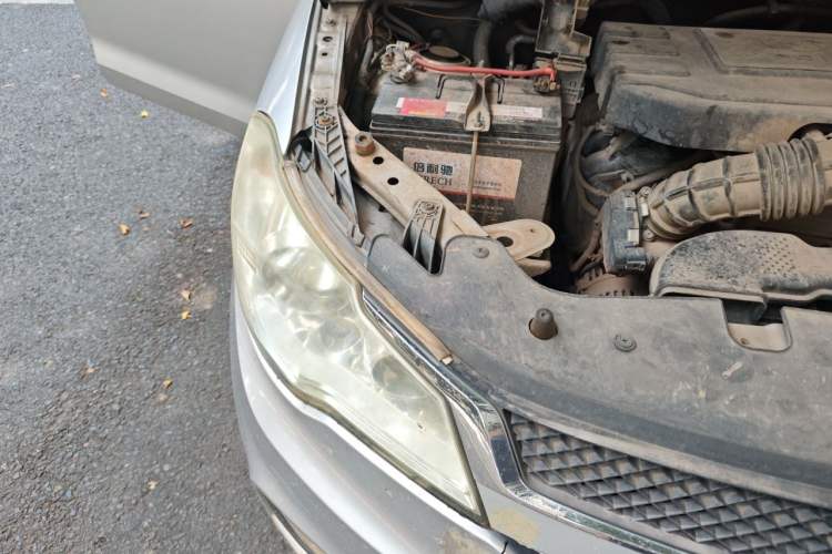 Used Wuling Hongguang 2015 1.5L S1 Luxury National Emission Standard V Right Front Headlight