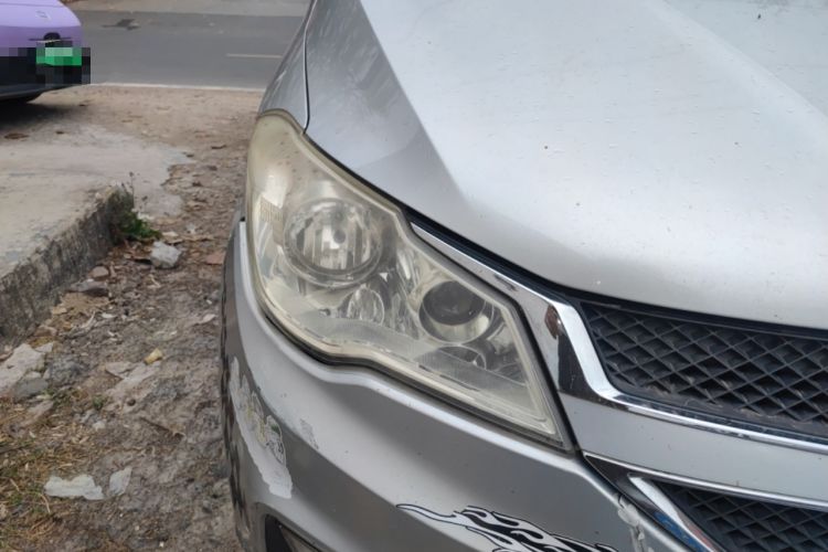 Used Wuling Hongguang 2015 1.5L S1 Comfort China V Standard Right Front Headlight