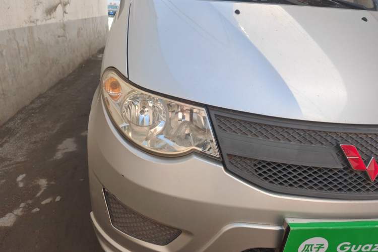 Used Wuling Hongguang 2015 1.2L S Base Model China V Standard Right Front Headlight