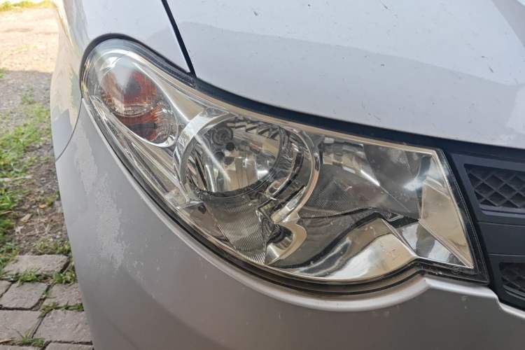 Used Wuling Hongguang 2015 1.5L S Base Model China IV Right Front Headlight