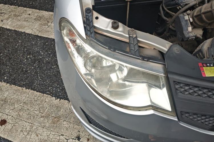 Used Wuling Hongguang 2015 1.5L S Basic Version China V Standard Right Front Headlight