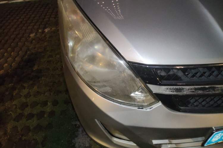 Used Wuling Hongguang 2015 1.5L S1 Standard China V-Emission Standards Right Front Headlight