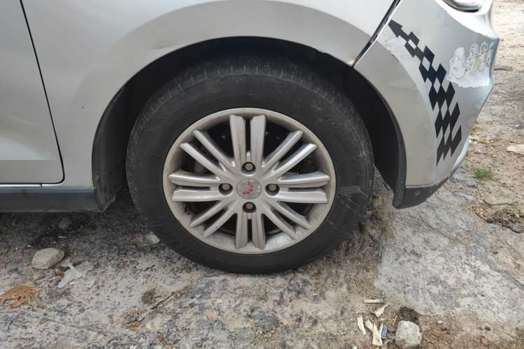 Used Wuling Hongguang 2015 1.5L S1 Comfort China V Standard Right Front Wheel Hub