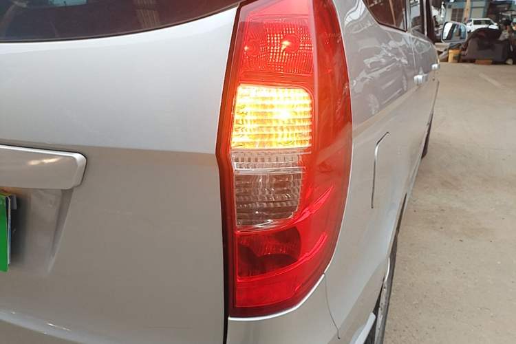 Used Wuling Hongguang 2015 1.5L S Basic Version China V Standard Right Rear Taillight