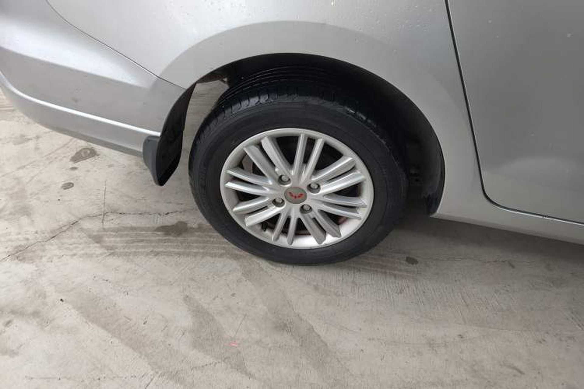 Used Wuling Hongguang 2015 1.5L S1 Standard China V-Emission Standards Right Rear Wheel Hub