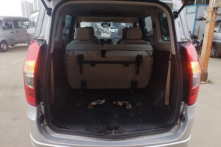 Used Wuling Hongguang 2015 1.5L S Basic Version China V Standard Trunk