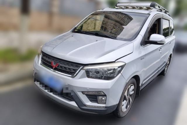 Used Wuling Hongguang 2015 1.5L S1 Luxury National Emission Standard V