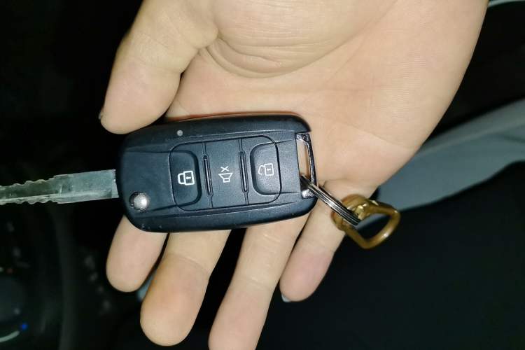 Used Wuling Hongguang 2015 1.5L S Basic Version China V Standard Vehicle Key