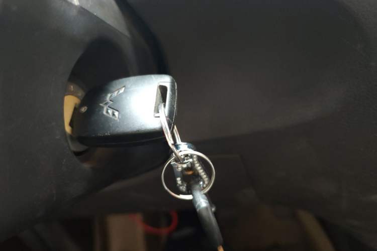 Used Wuling Hongguang 2015 1.5L S1 Comfort China V Standard Vehicle Key