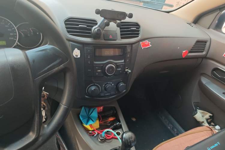 Used Wuling Hongguang 2015 1.2L S Base Model China V Standard Audio And AC Panel