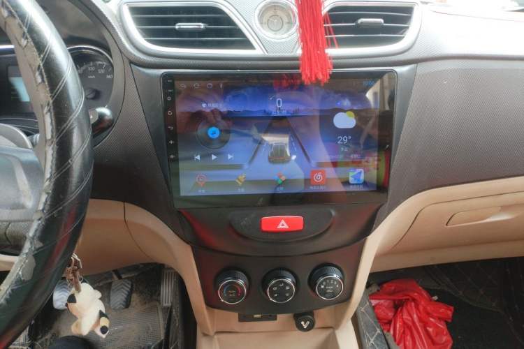 Used Wuling Hongguang 2015 1.5L S1 Standard China V-Emission Standards Audio And AC Panel